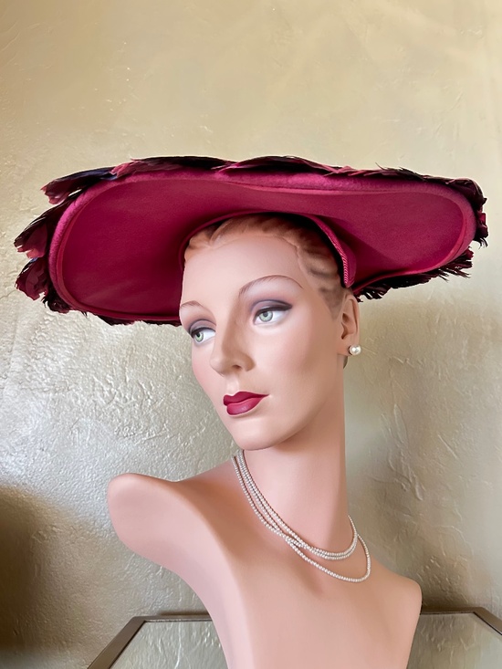 SHOWSTOPPER 1950\'s CARTWHEEL FUCHSIA FELT HAT + FUCHSIA/BLACK FEATHERS